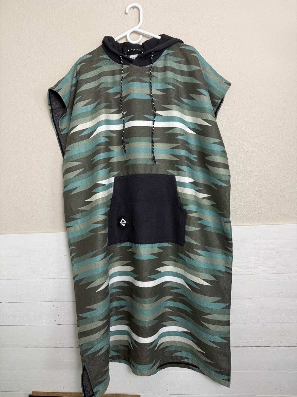 Nomadix Changing Poncho Beach Camping Festival Blanket Size M L